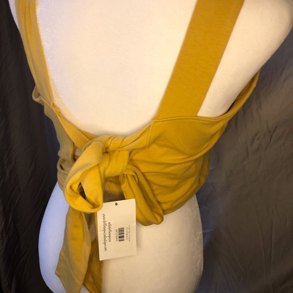 BRAND NEW yellow tank from local boutique!🌸 - Picture 2 of 3